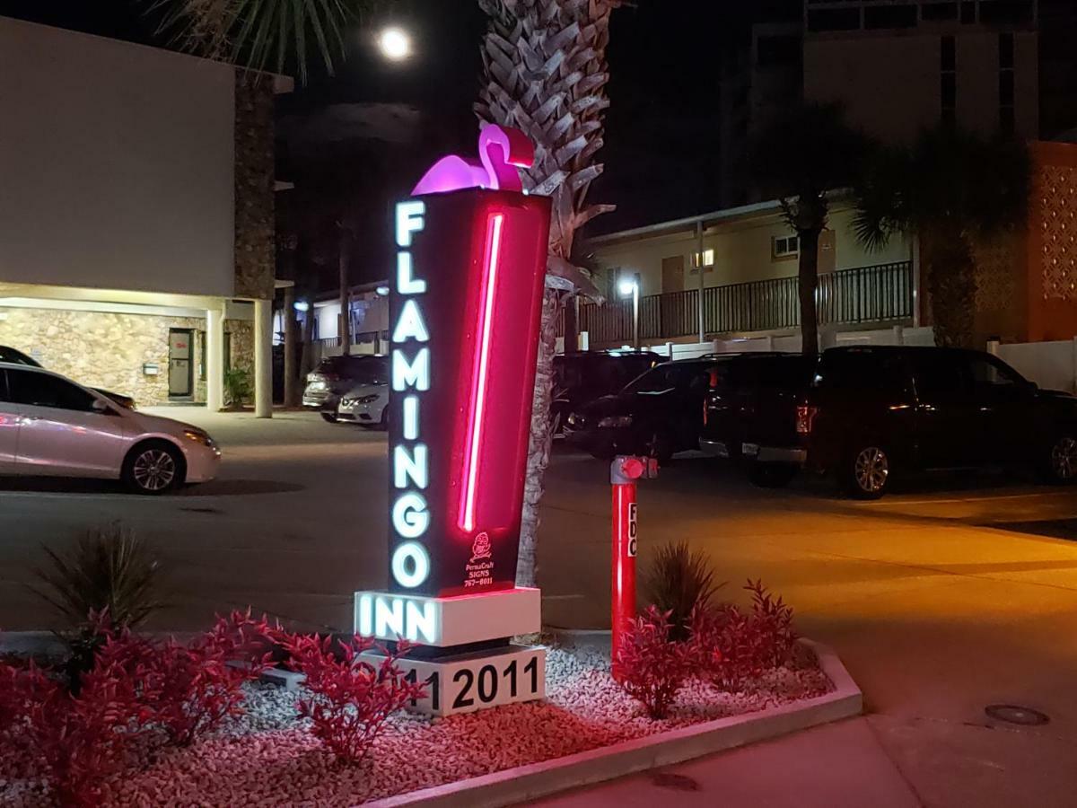 Flamingo Beachfront - Mini-hôtel 2*